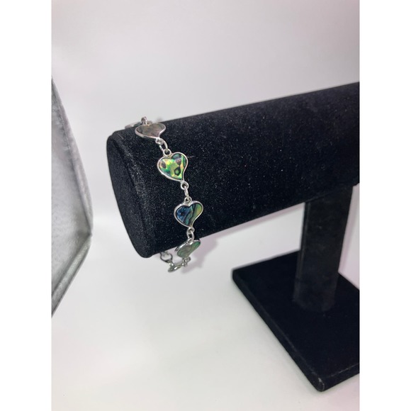 Mother of Pearl Heart Shaped Silver-Tone 7 Inch Bracelet! - Picture 4 of 10